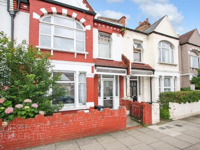 House for rent in Tooting Graveney, Greater London