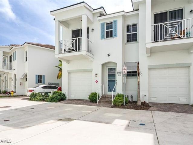 Townhouse for sale in Cape Coral