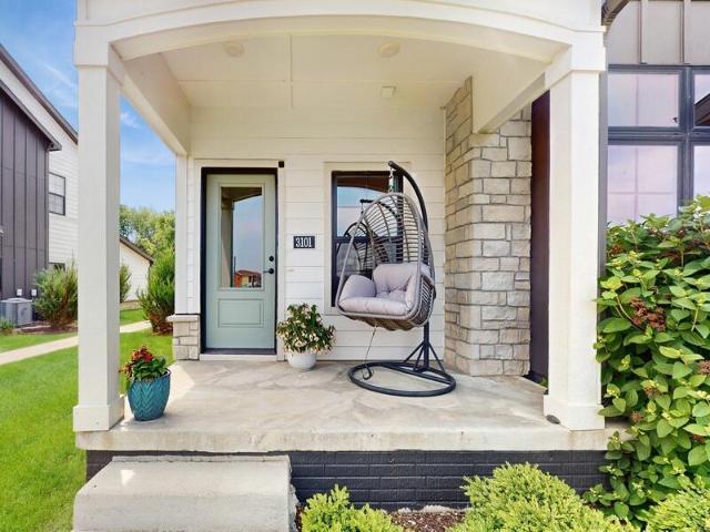 Condo for sale in West Des Moines Condo for sale in West Des Moines
