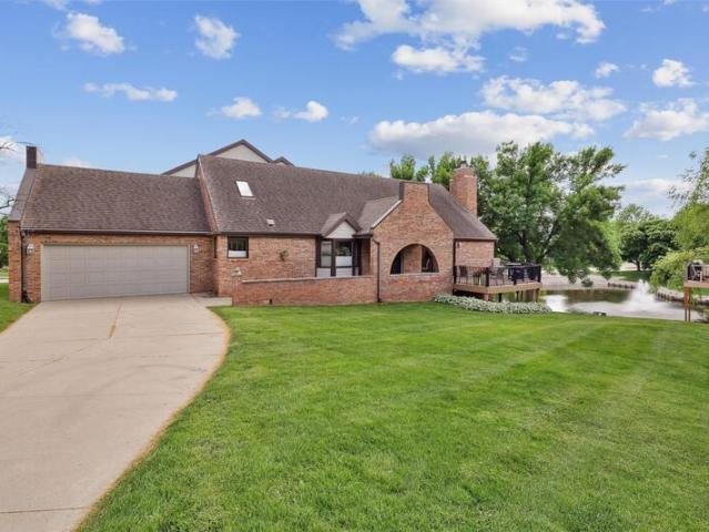 Condo for sale in West Des Moines Condo for sale in West Des Moines