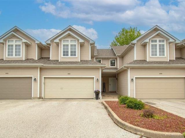 Condo for sale in West Des Moines Condo for sale in West Des Moines