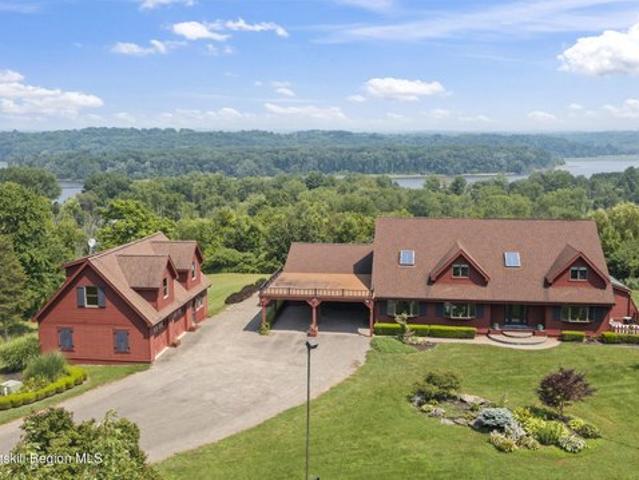 House for sale in Coxsackie, New York