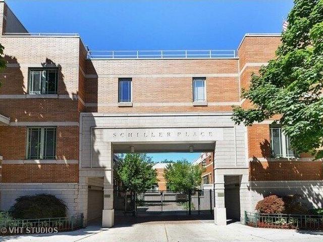 Townhouse for rent in Chicago