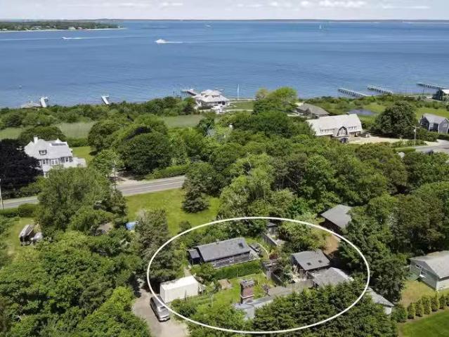 House for sale in Barnstable