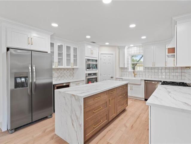 Townhouse for sale in Rockport