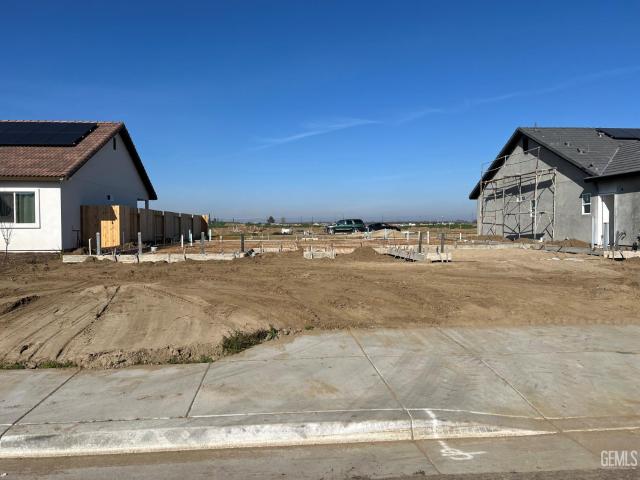 House for sale in Shafter, California
