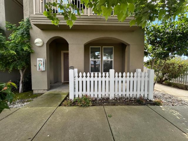 Condo for sale in Freedom, California