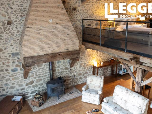 Maison vente à Roumazières-Loubert, Terres-de-Haute-Charente