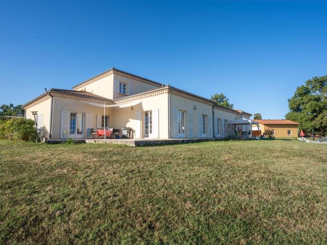 Maison vente à France métropolitaine, La Romieu