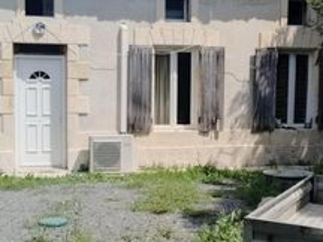 Villa vente à Saint-Jean-d'Angély, Nouvelle-Aquitaine