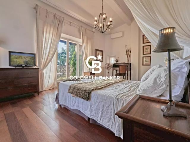 Maison vente à Arrondissement de Toulon, La Londe-les-maures