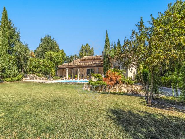 Maison vente à Aix-en-Provence, Le Tholonet