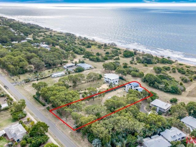 House for sale in Moore Park Beach, Queensland