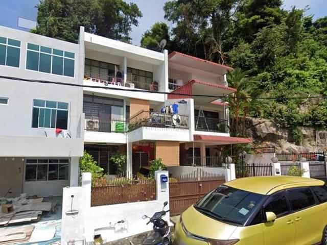 Terraced House for rent in Mukim 13, Georgetown