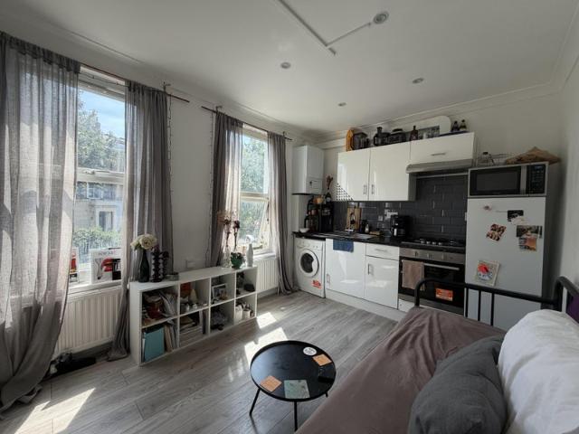 Apartment for rent in Highbury, Greater London