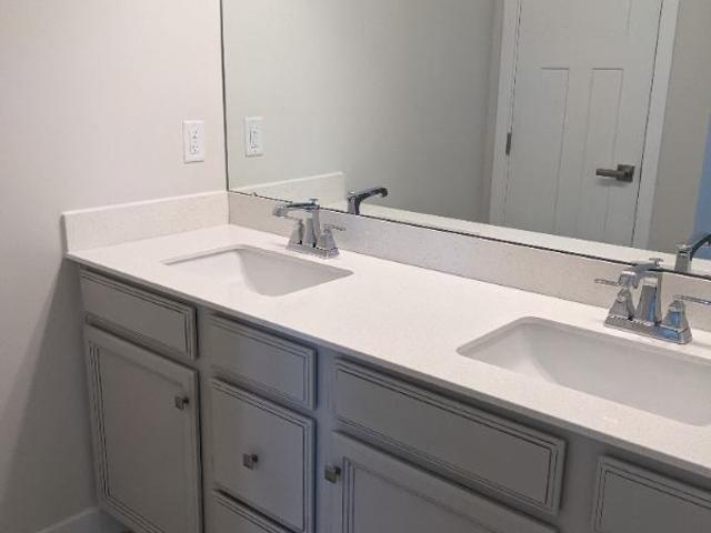 Room for rent in Virginia