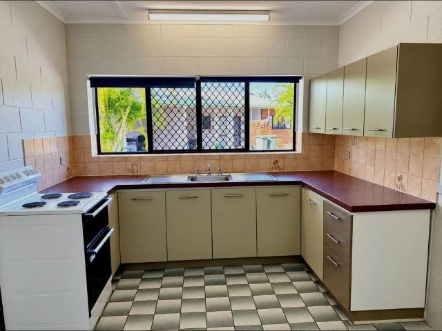 Apartment for rent in Cooya Beach