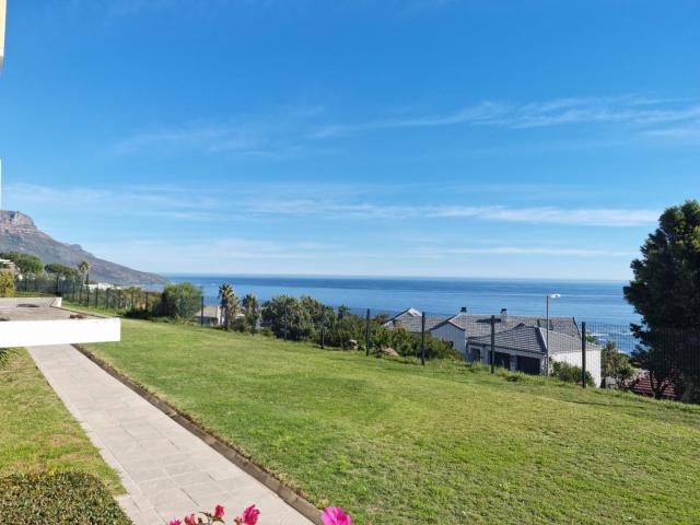 Apartment for rent in Camps Bay, Cape Town