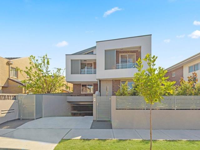 Townhouse for rent in Sydney, New South Wales