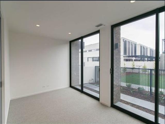 Townhouse for rent in Camerons Creek, Victoria