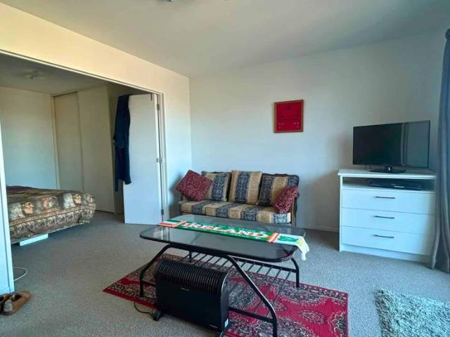 Apartment for rent in Panmure