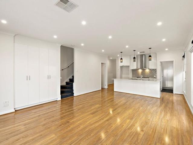 Townhouse for rent in Horseshoe Creek, South Australia