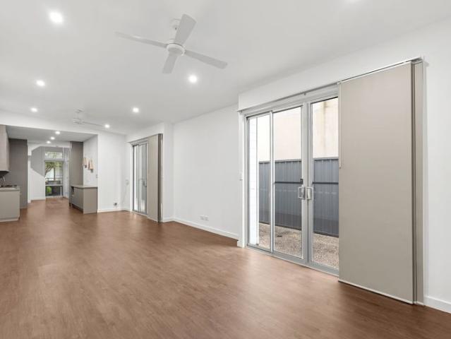 Townhouse for rent in Horseshoe Creek, South Australia