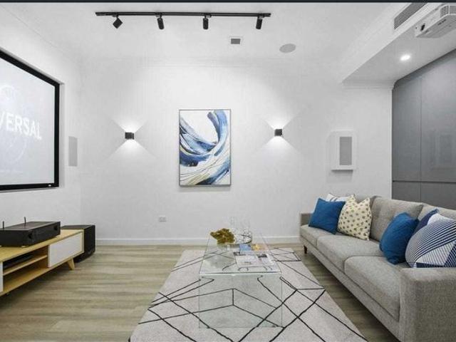 Townhouse for rent in Upper North Shore, Sydney