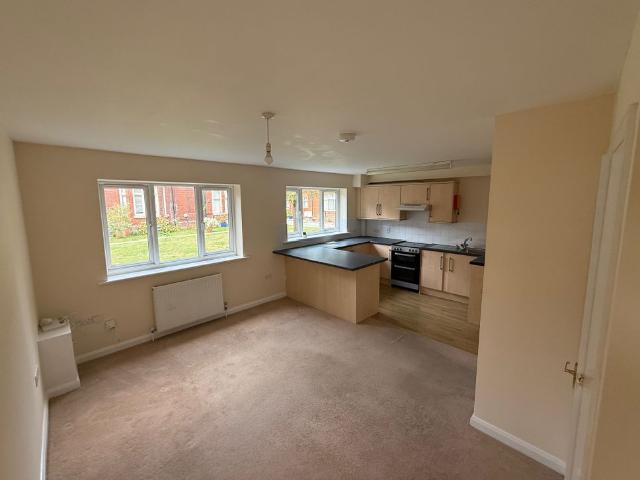 Apartment for rent in Fole, Surrey