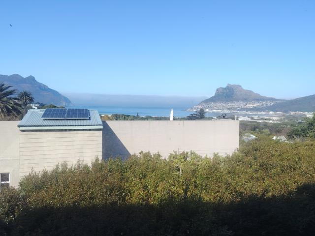 Apartment for rent in Scott Estate, Hout Bay