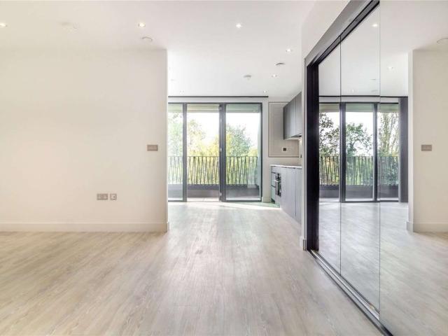 Studio for rent in Arbury, Cambridgeshire