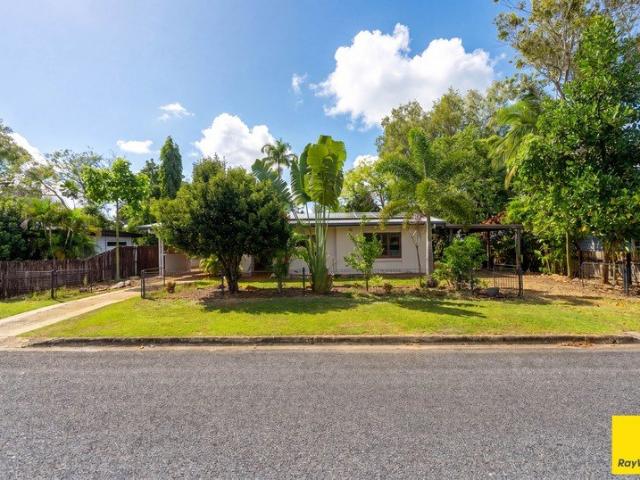 Granny Flat for rent in Cairns, Queensland