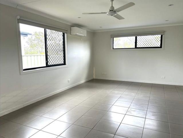 Apartment for rent in Middlemount, Queensland