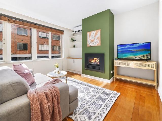 Apartment for rent in St Kilda, Melbourne