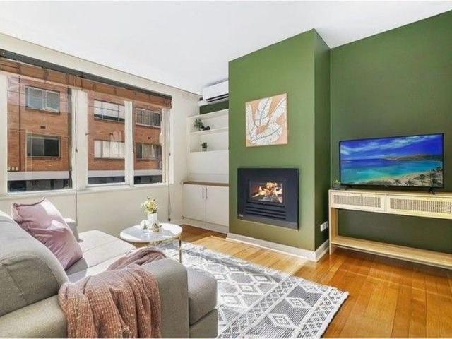 Apartment for rent in St Kilda, Melbourne