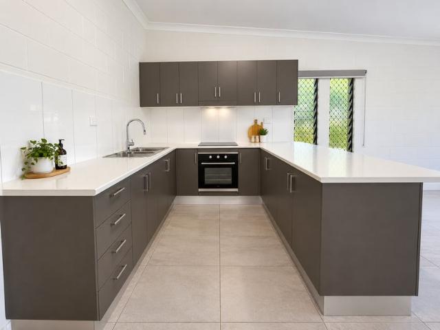 Duplex for rent in Holloways Beach, Cairns