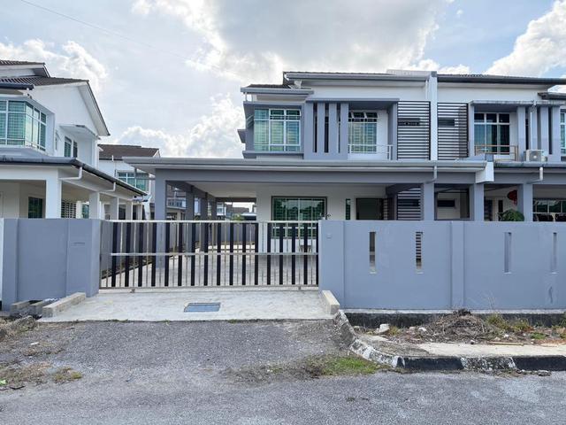 Residential House for sale in Samarahan, Kota Samarahan