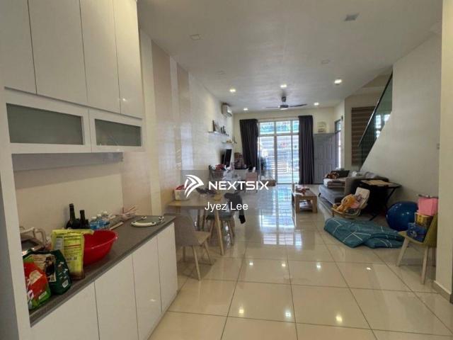 Residential House for sale in Samarahan, Kota Samarahan