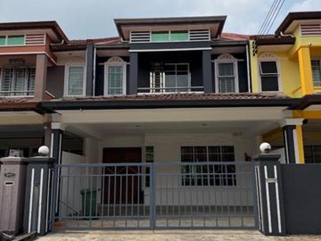 Terraced House for sale in Kota Samarahan, Bahagian Samarahan