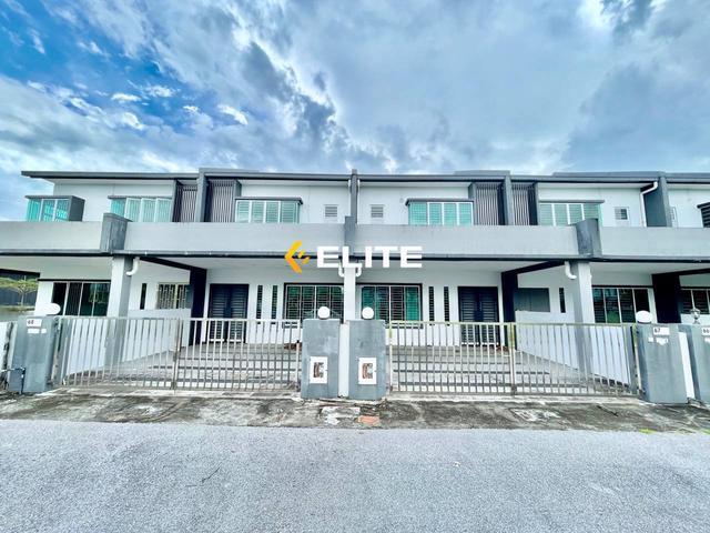 Terraced House for rent in Kuching, Bahagian Kuching