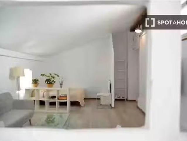 Apartamento en alquiler en Ciutat Vella, Comarca de València