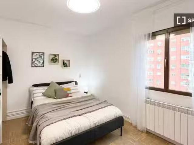 Casa en alquiler en Ciudad Lineal, Madrid