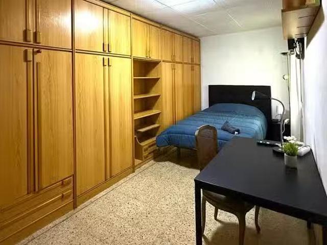 Casa en alquiler en Almeda, Cornellà De Llobregat