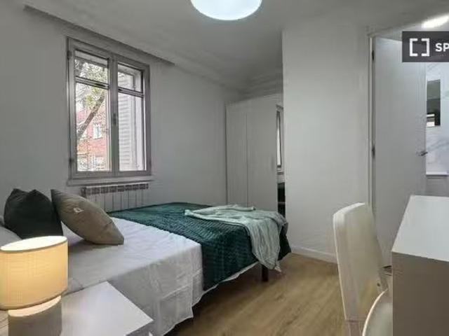 Casa en alquiler en Moratalaz, Madrid