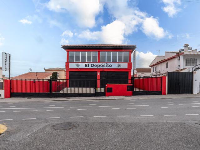 Local Comercial en venta en Cúllar Vega, Casas Bajas