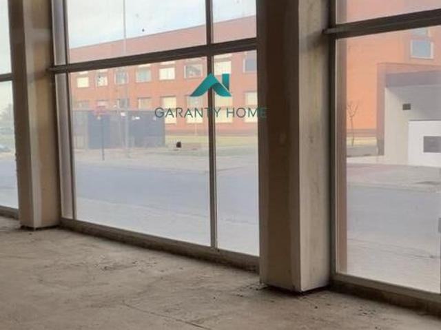 Local Comercial en alquiler en Gelves