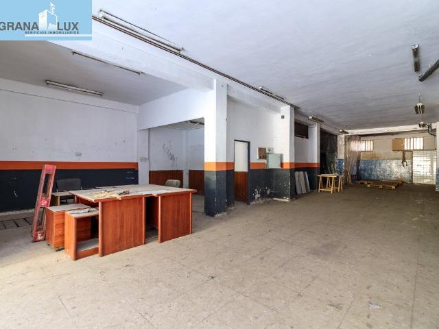 Local Comercial en venta en Granada, Cervantes