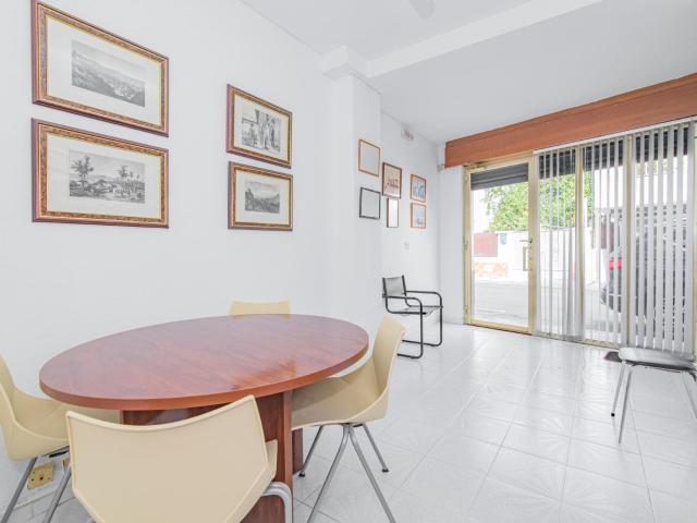 Local Comercial en alquiler en La Zubia