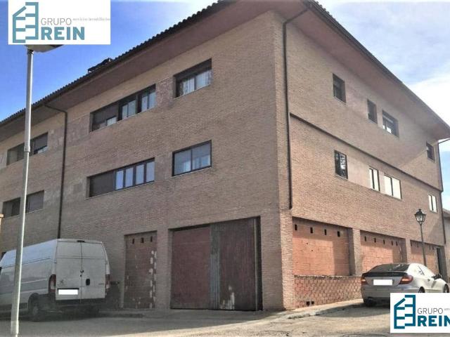 Local Comercial en venta en Recas, Urbanización Los Parrales