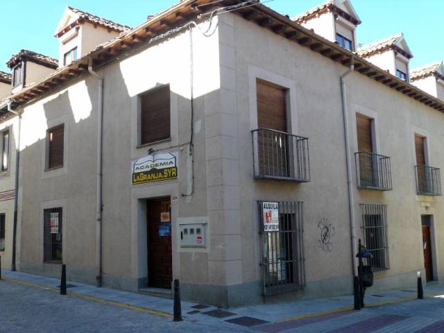Local Comercial en alquiler en San Ildefonso, Barrio del Pozo de Nieve